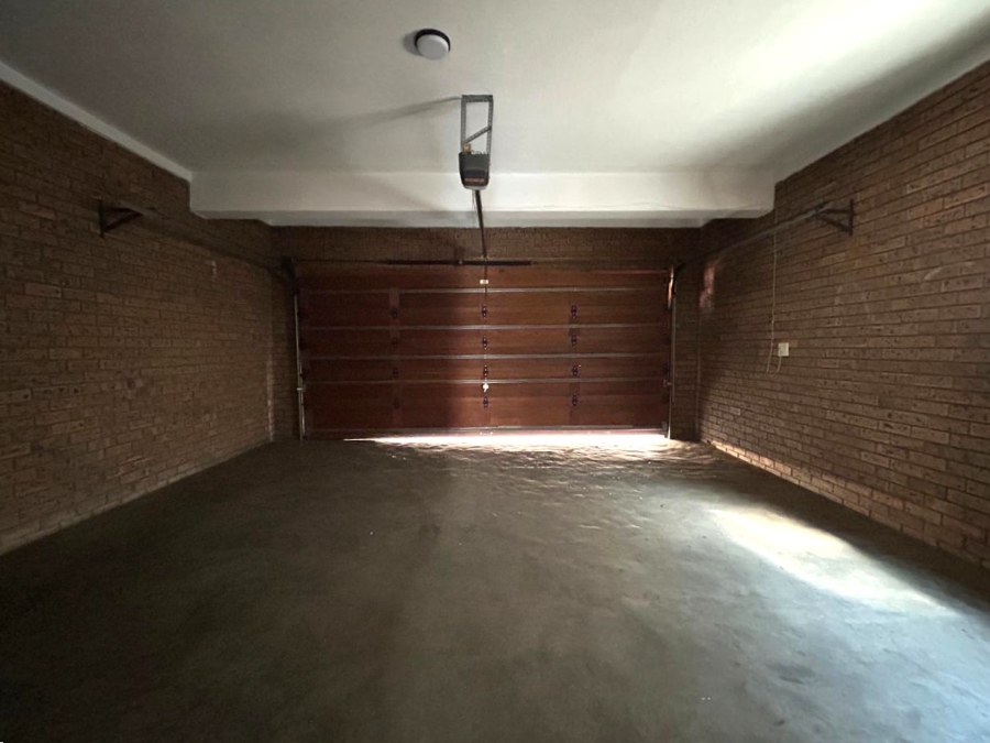 3 Bedroom Property for Sale in Eco Park Gauteng