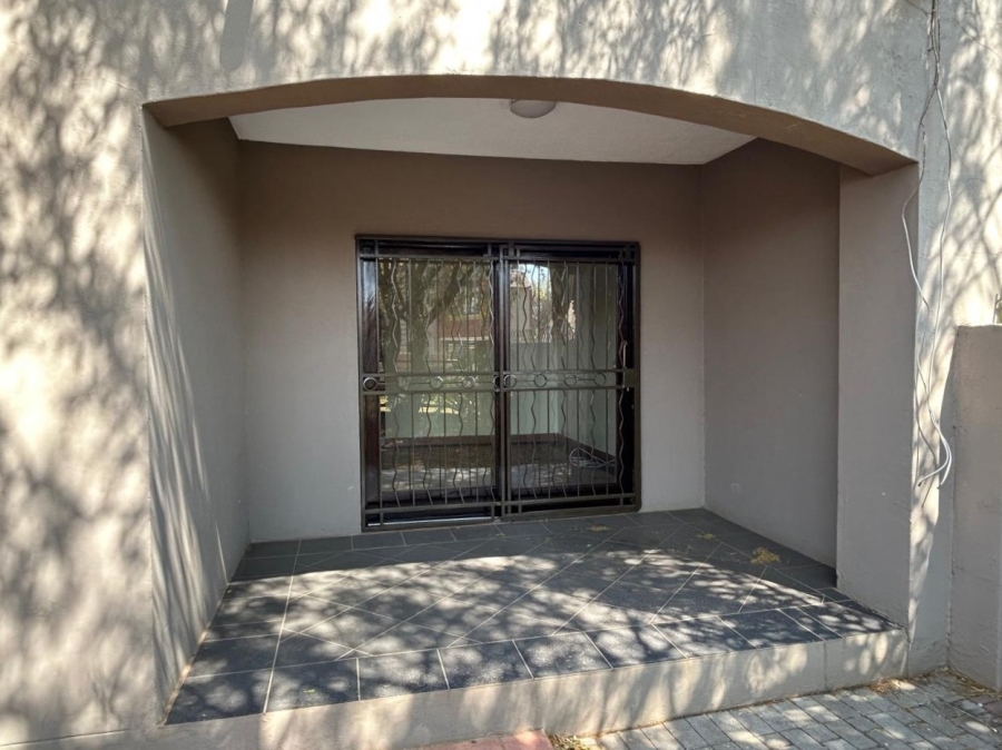 3 Bedroom Property for Sale in Eco Park Gauteng