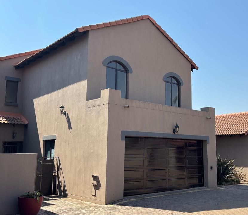 3 Bedroom Property for Sale in Eco Park Gauteng
