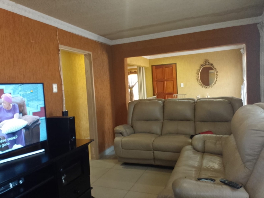 3 Bedroom Property for Sale in Soshanguve GG Gauteng