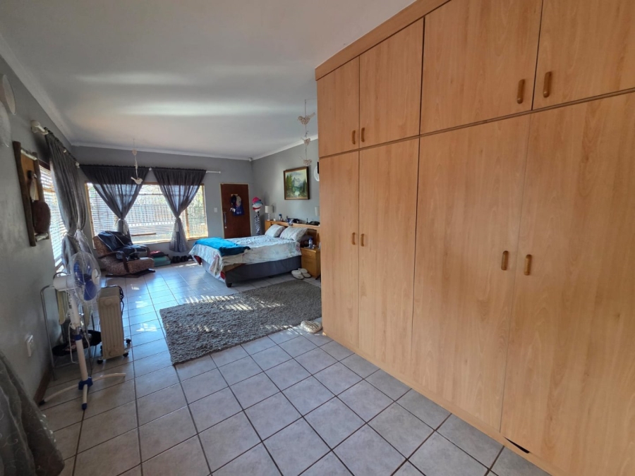 4 Bedroom Property for Sale in Valhalla Gauteng