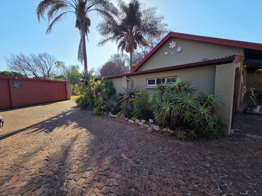 4 Bedroom Property for Sale in Valhalla Gauteng