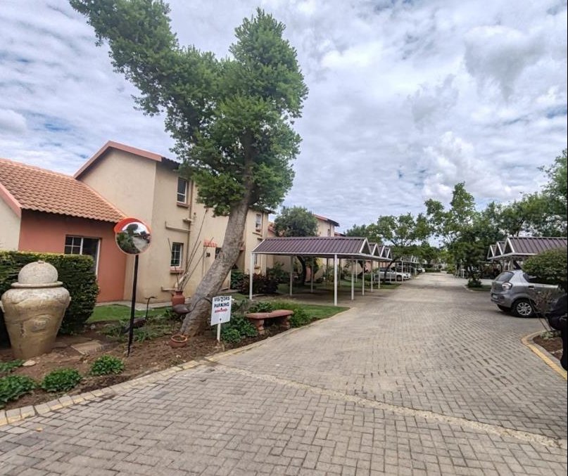 3 Bedroom Property for Sale in Illiondale Gauteng