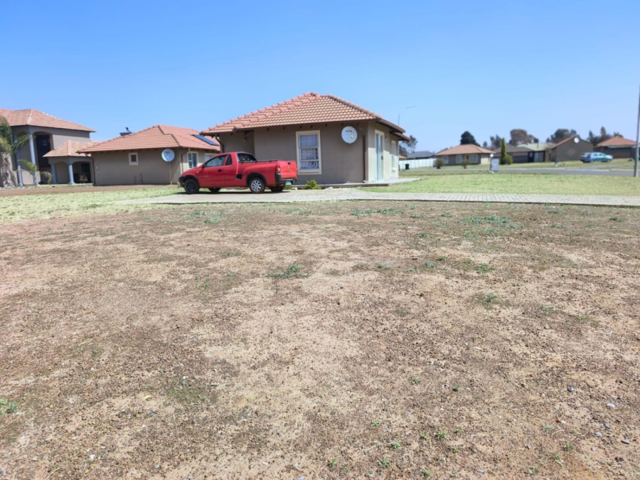 3 Bedroom Property for Sale in Strubenvale Gauteng