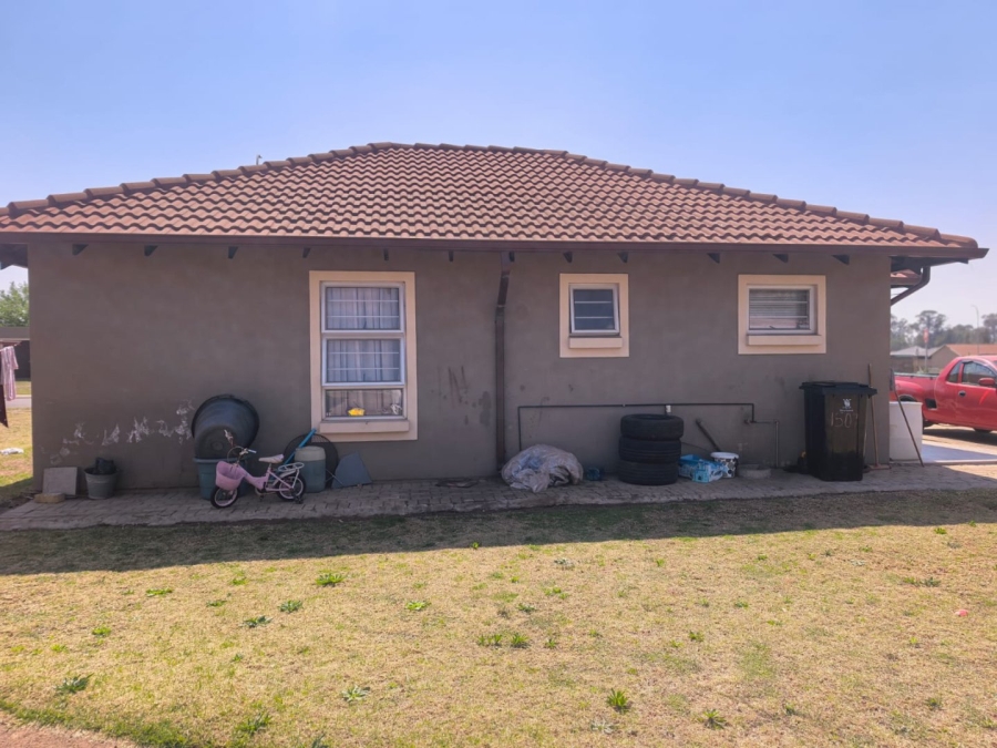 3 Bedroom Property for Sale in Strubenvale Gauteng
