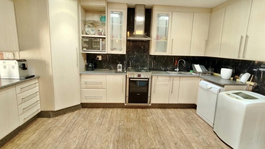 4 Bedroom Property for Sale in Vaal Marina Gauteng