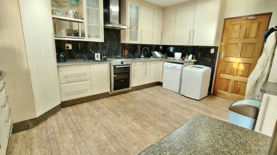 4 Bedroom Property for Sale in Vaal Marina Gauteng