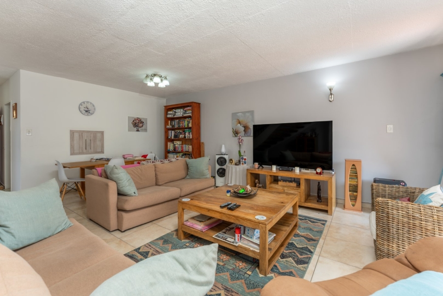 3 Bedroom Property for Sale in Farrarmere Gauteng