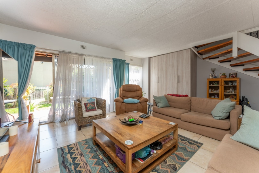 3 Bedroom Property for Sale in Farrarmere Gauteng