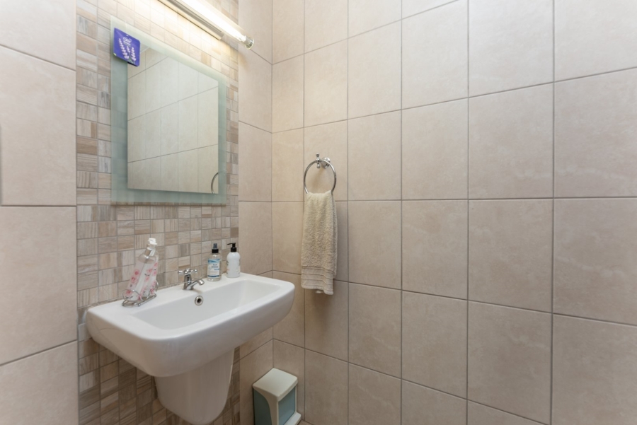 3 Bedroom Property for Sale in Farrarmere Gauteng