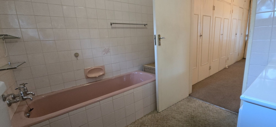 3 Bedroom Property for Sale in Alberante Gauteng