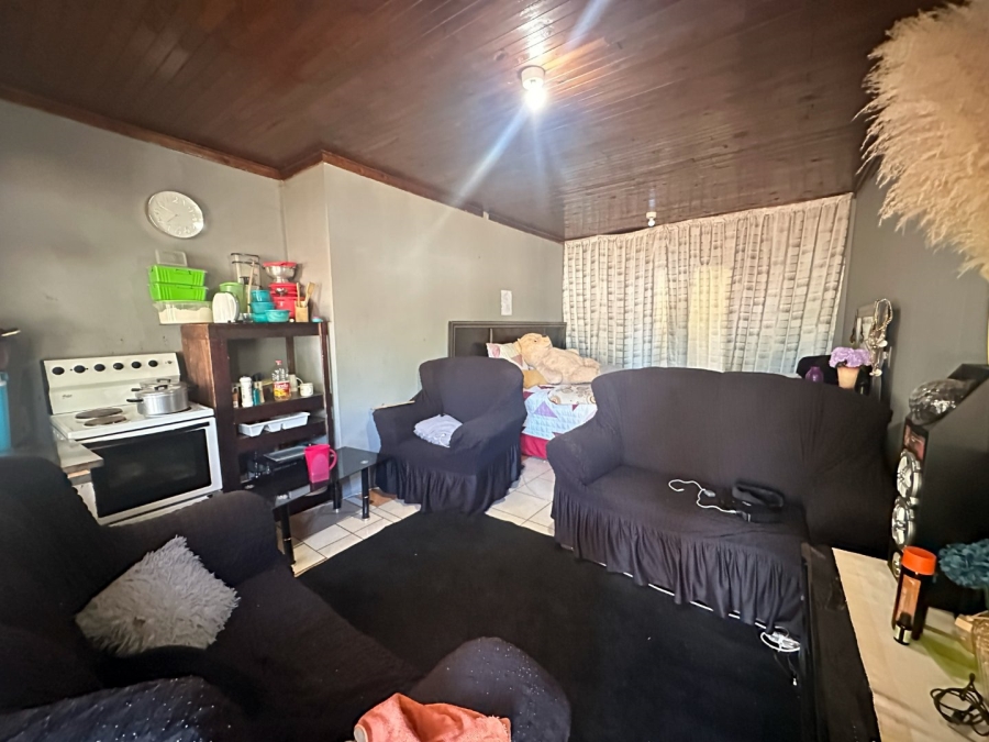 8 Bedroom Property for Sale in Pretoria North Gauteng