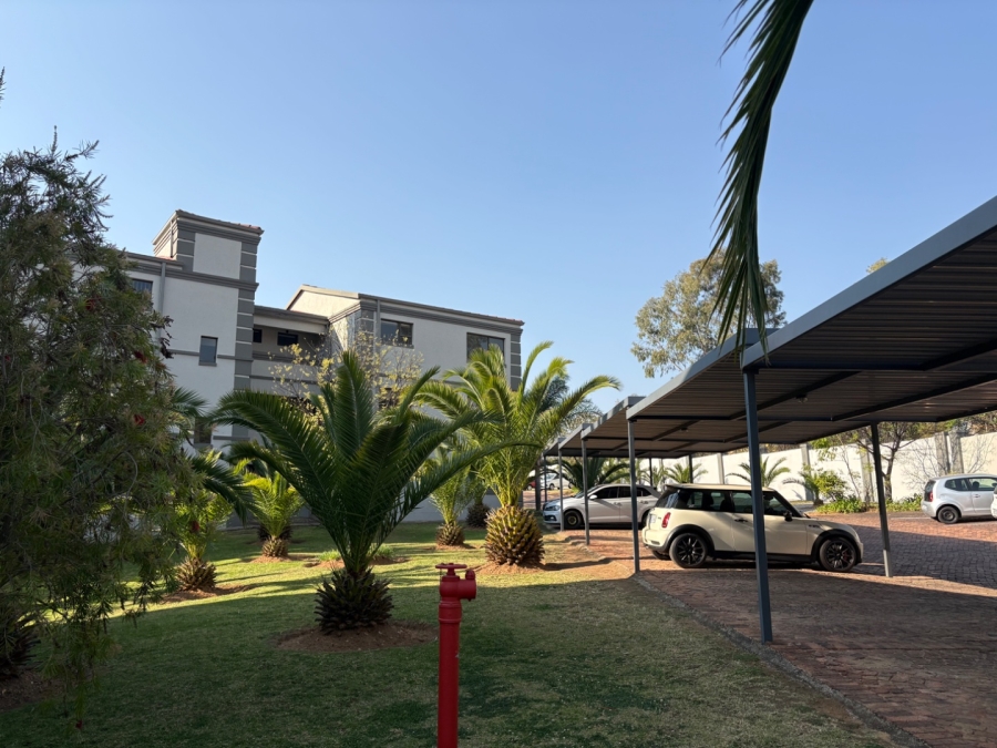 To Let 1 Bedroom Property for Rent in Sunninghill Gauteng