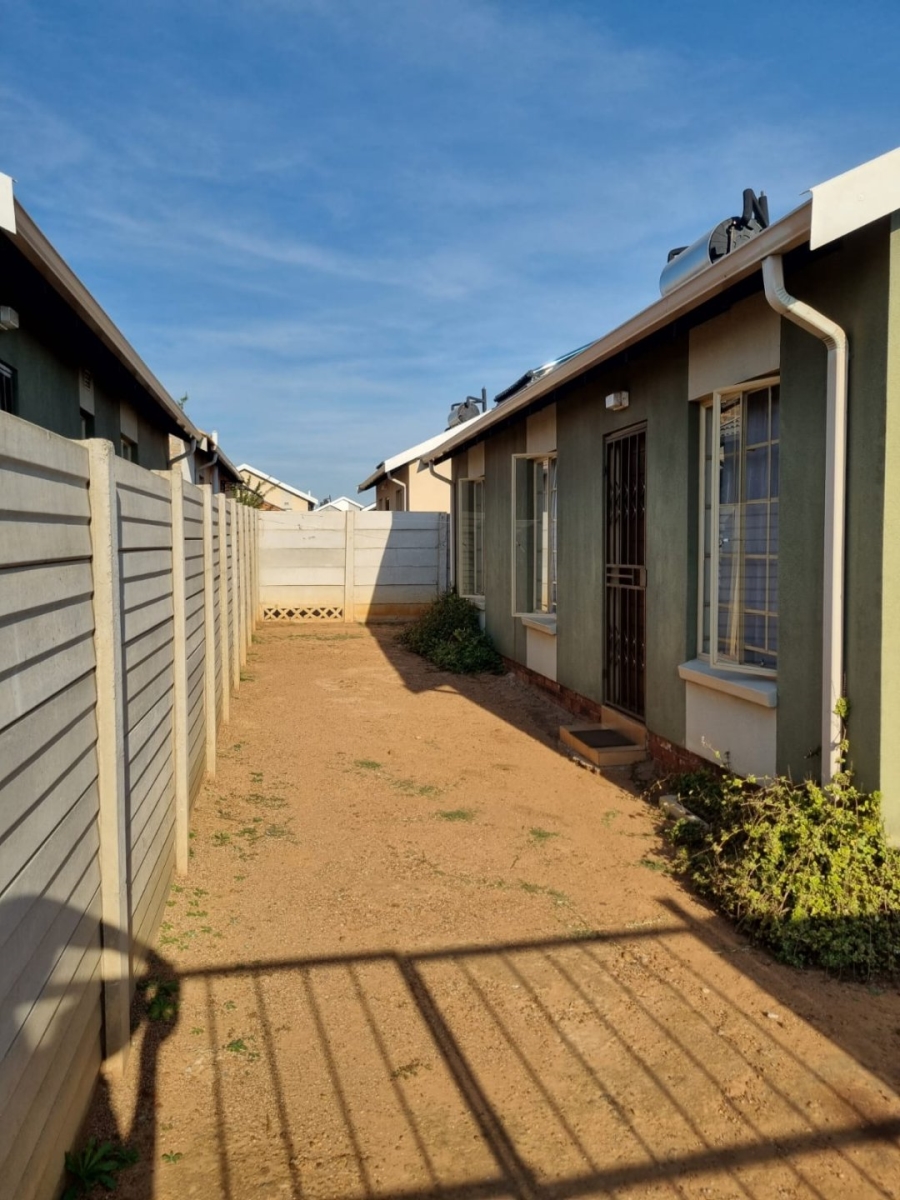 3 Bedroom Property for Sale in Sky City Gauteng