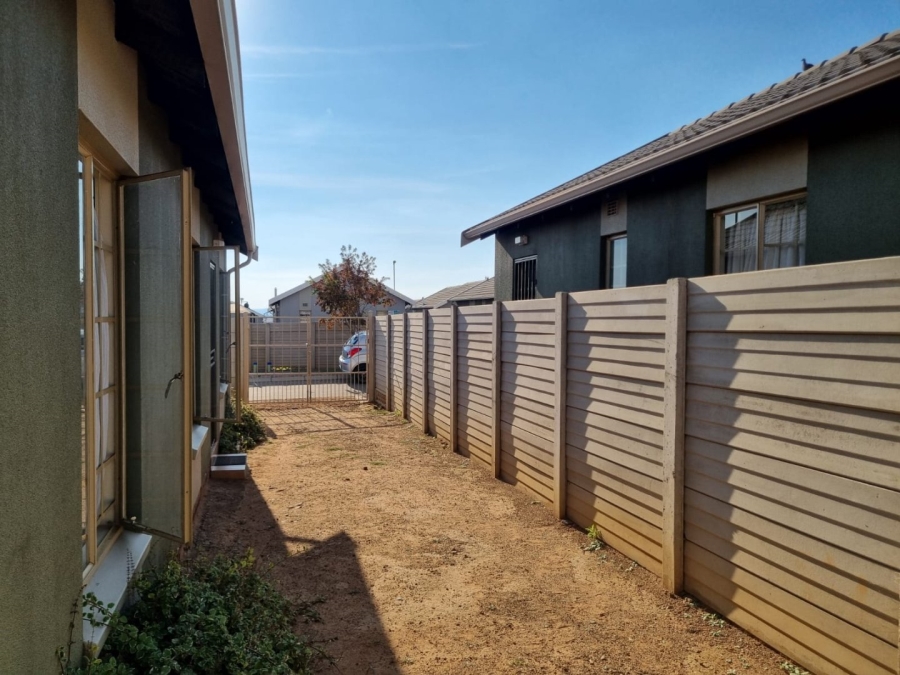 3 Bedroom Property for Sale in Sky City Gauteng