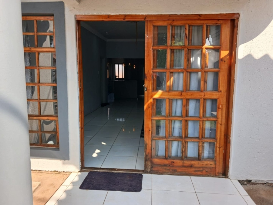 3 Bedroom Property for Sale in Soshanguve VV Gauteng