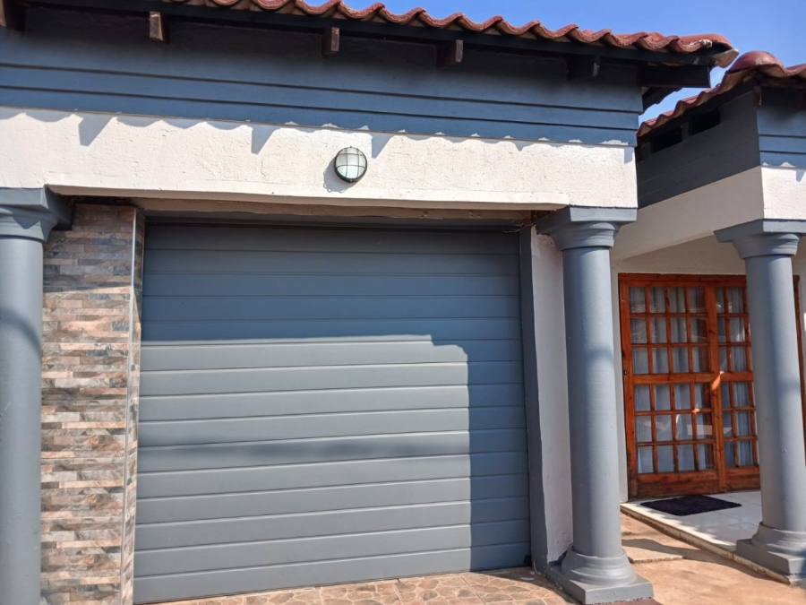 3 Bedroom Property for Sale in Soshanguve VV Gauteng