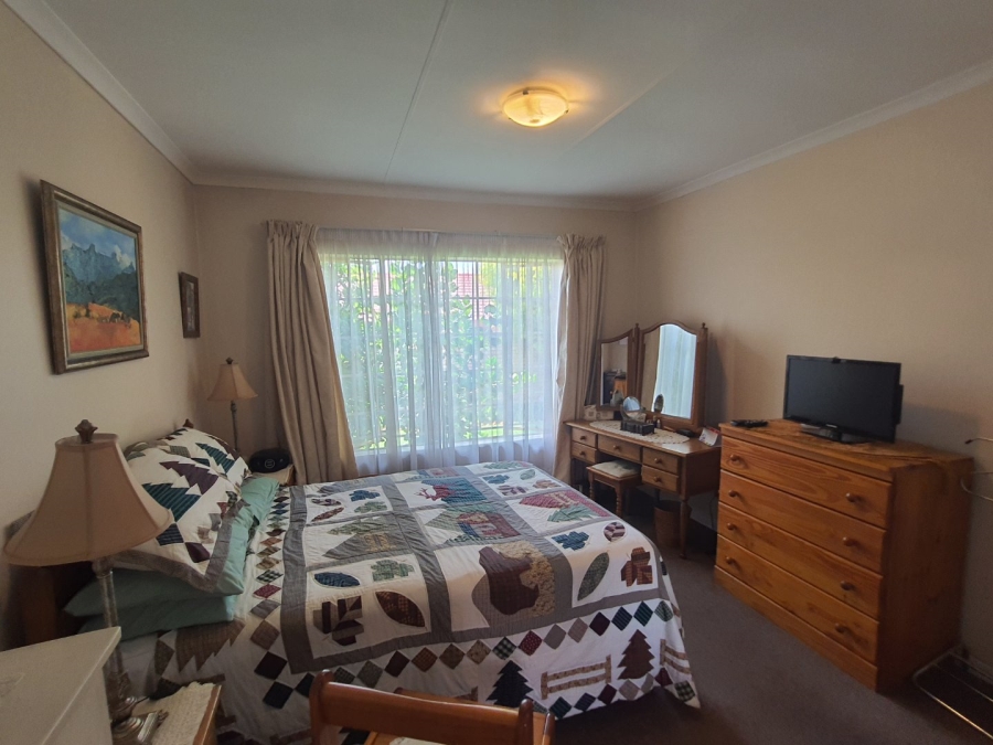 To Let 2 Bedroom Property for Rent in Magalieskruin Gauteng