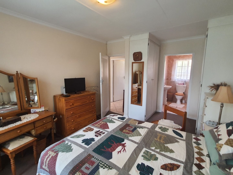 To Let 2 Bedroom Property for Rent in Magalieskruin Gauteng