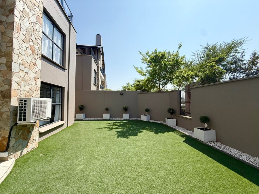 To Let 3 Bedroom Property for Rent in Waterfall Gauteng