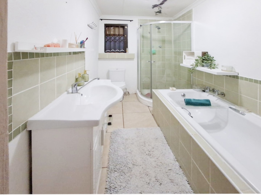 3 Bedroom Property for Sale in Vaaloewer Gauteng