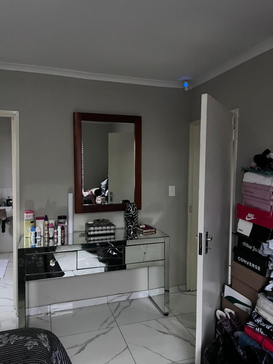 3 Bedroom Property for Sale in Windmill Park Gauteng