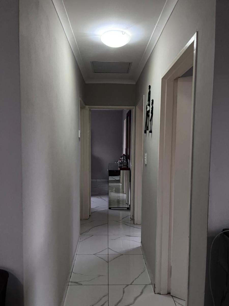 3 Bedroom Property for Sale in Windmill Park Gauteng