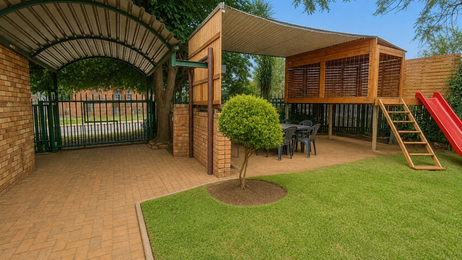 3 Bedroom Property for Sale in Clubview West Gauteng
