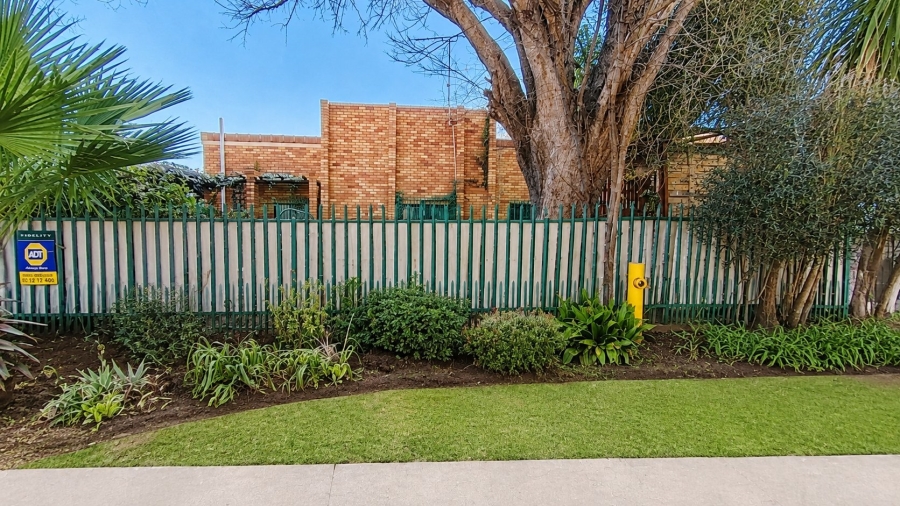 3 Bedroom Property for Sale in Clubview West Gauteng