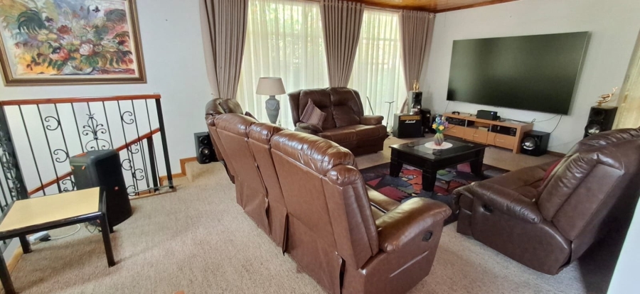 4 Bedroom Property for Sale in Pretoria Gardens Gauteng