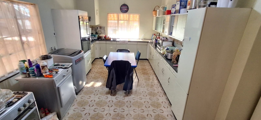 4 Bedroom Property for Sale in Pretoria Gardens Gauteng