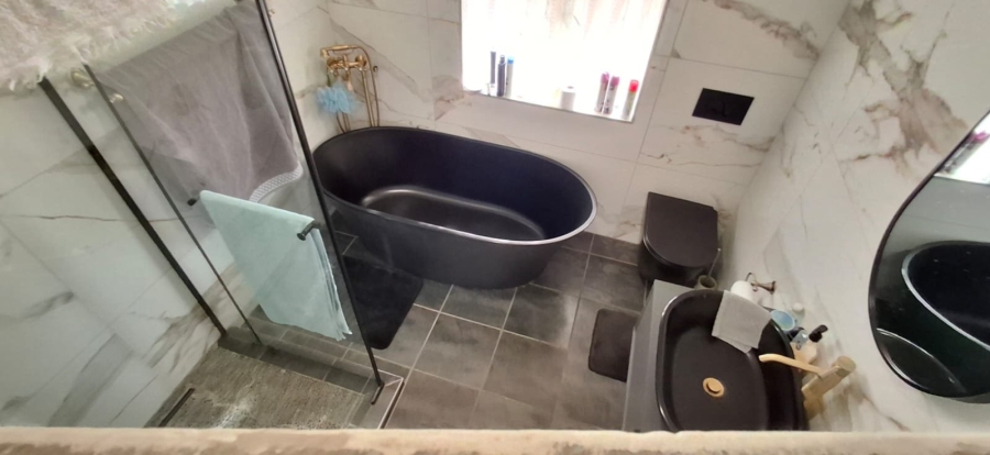 4 Bedroom Property for Sale in Pretoria Gardens Gauteng
