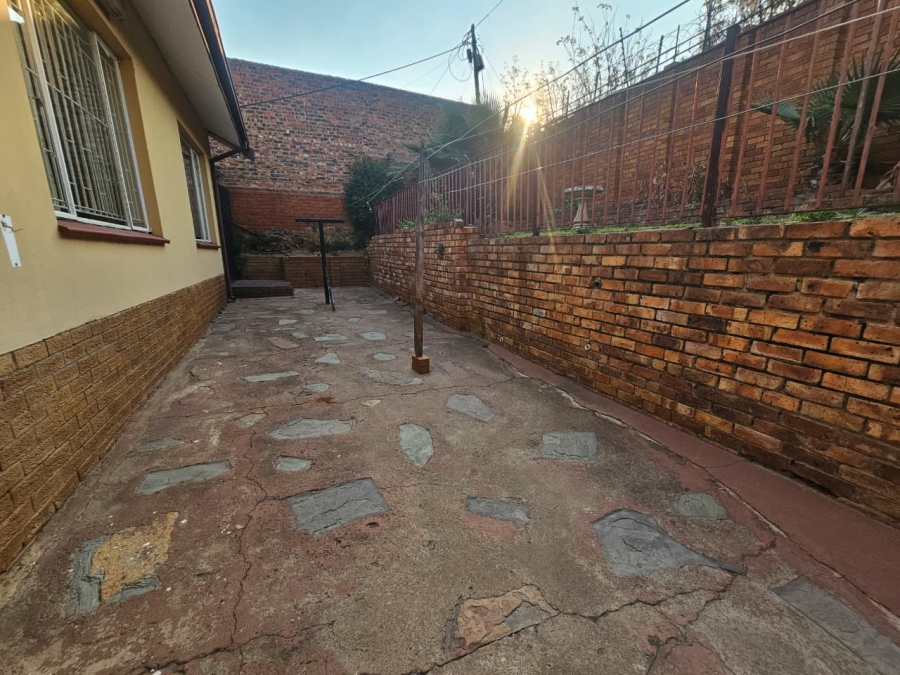 To Let 2 Bedroom Property for Rent in Laudium Gauteng