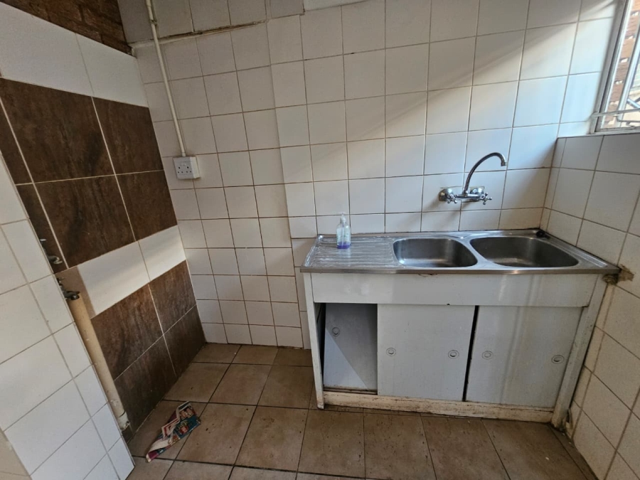 To Let 2 Bedroom Property for Rent in Laudium Gauteng