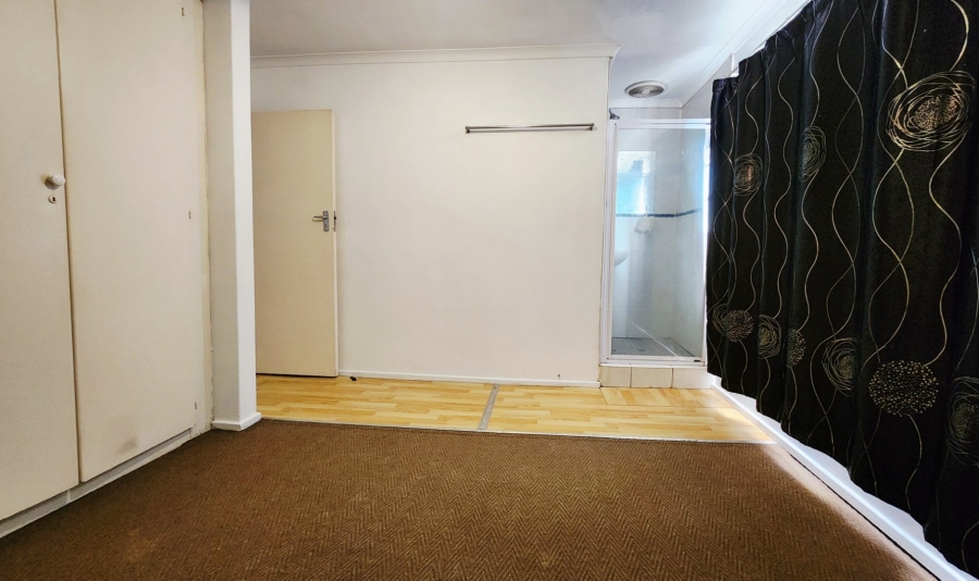 To Let 2 Bedroom Property for Rent in Zwartkop Gauteng