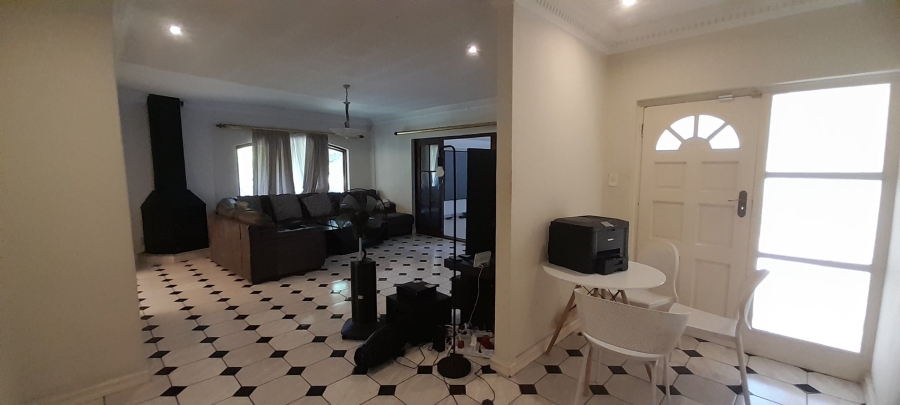 To Let 5 Bedroom Property for Rent in Lynnwood Glen Gauteng