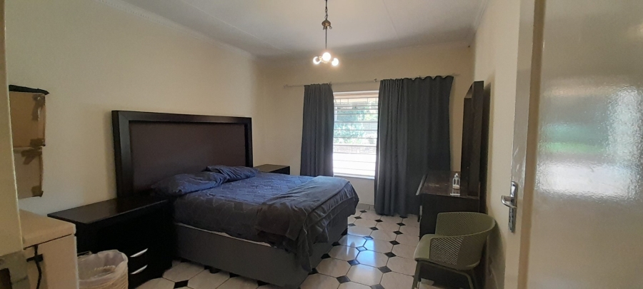 To Let 5 Bedroom Property for Rent in Lynnwood Glen Gauteng