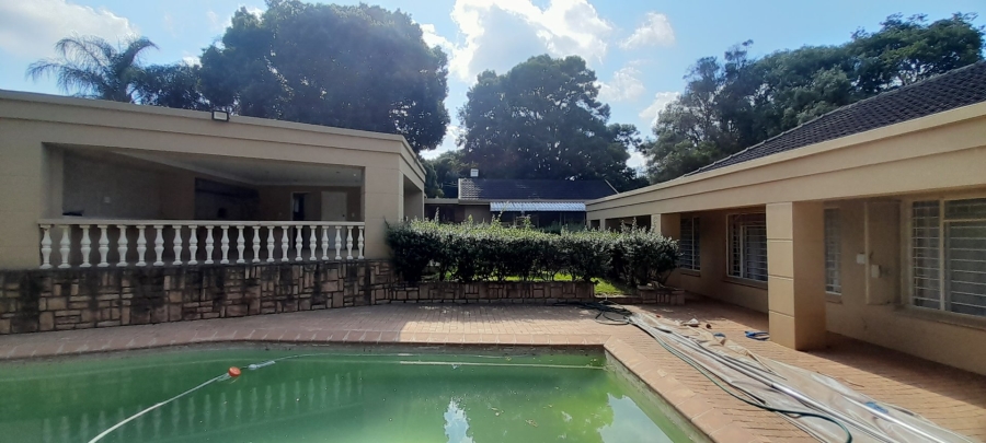 To Let 5 Bedroom Property for Rent in Lynnwood Glen Gauteng