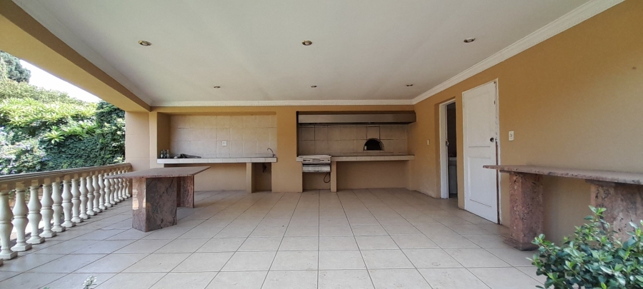 To Let 5 Bedroom Property for Rent in Lynnwood Glen Gauteng