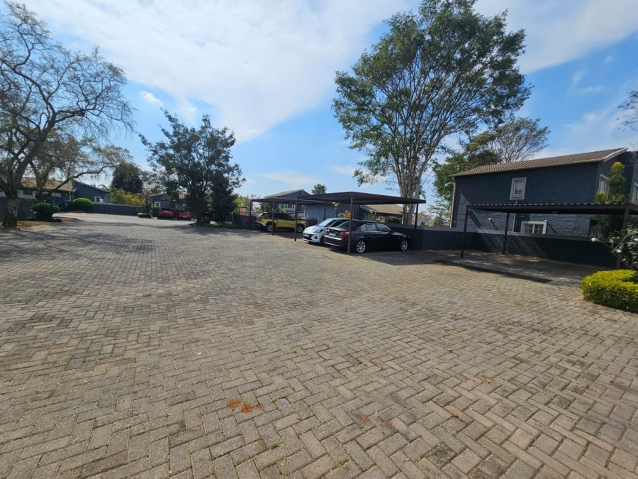 3 Bedroom Property for Sale in Heuwelsig Estate Gauteng