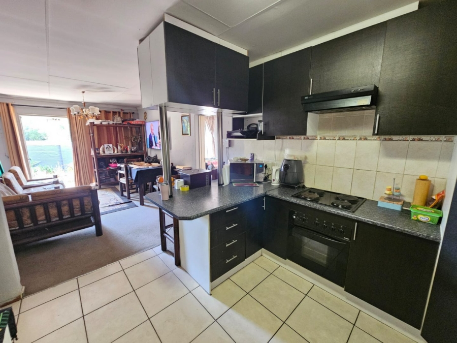 3 Bedroom Property for Sale in Heuwelsig Estate Gauteng