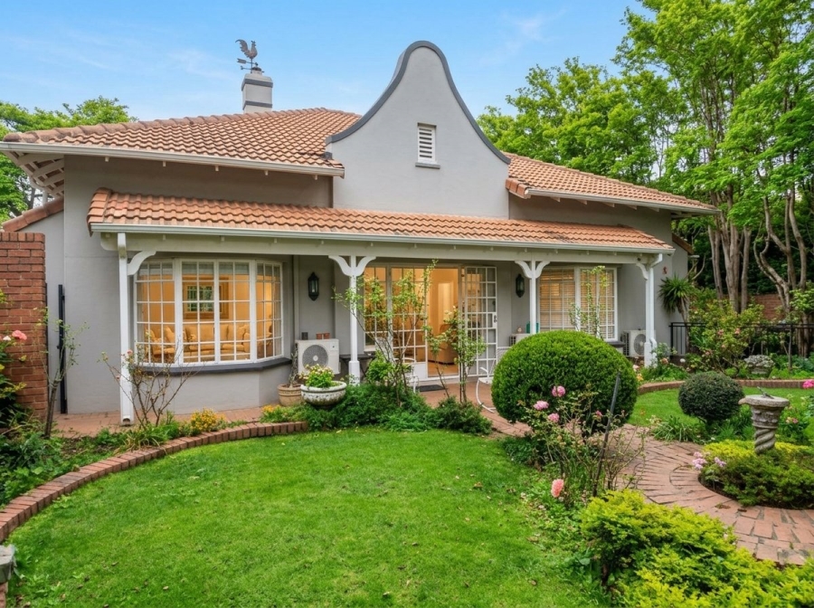 To Let 7 Bedroom Property for Rent in Waterkloof Gauteng