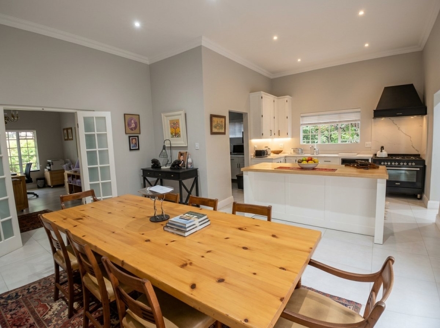 To Let 7 Bedroom Property for Rent in Waterkloof Gauteng