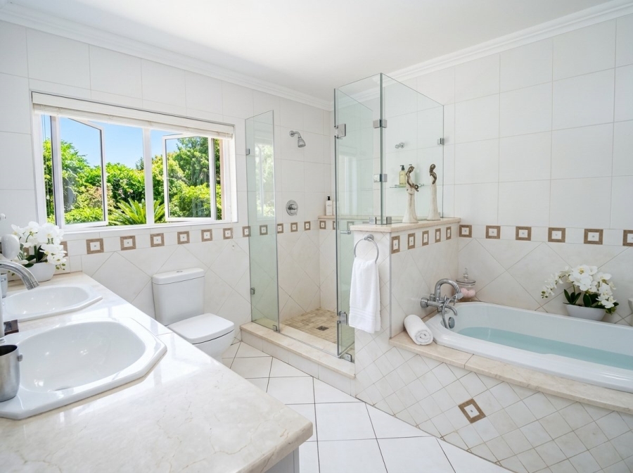 To Let 7 Bedroom Property for Rent in Waterkloof Gauteng