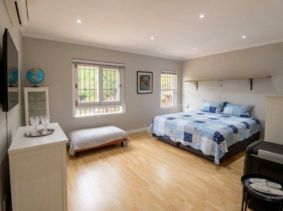 To Let 7 Bedroom Property for Rent in Waterkloof Gauteng