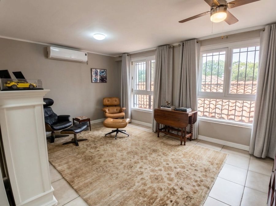 To Let 7 Bedroom Property for Rent in Waterkloof Gauteng