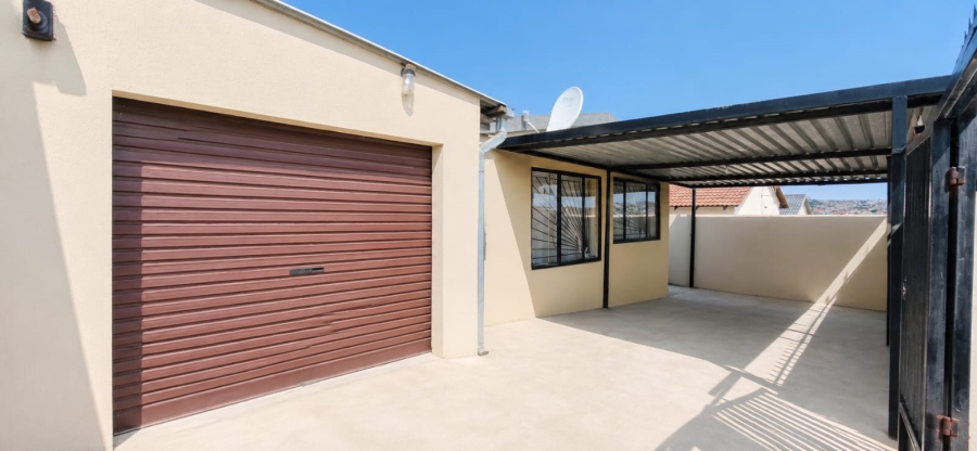 3 Bedroom Property for Sale in Tembisa Central Gauteng