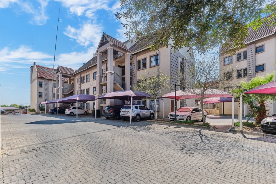 2 Bedroom Property for Sale in Sundowner Gauteng