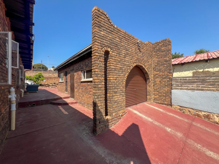 3 Bedroom Property for Sale in Soshanguve M Gauteng