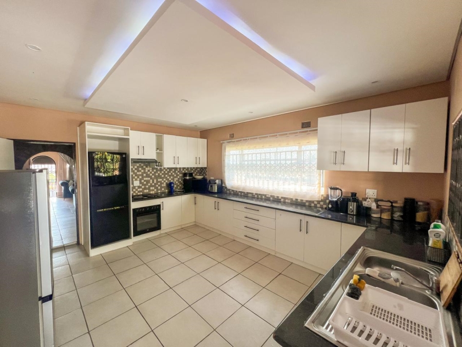 3 Bedroom Property for Sale in Soshanguve M Gauteng
